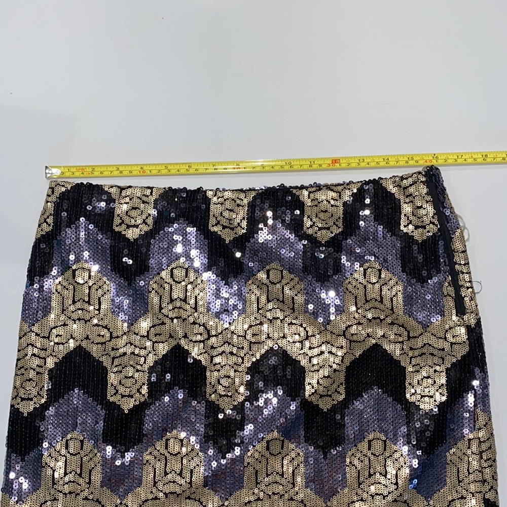 Umgee Sequin Mini Skirt Large - Picture 5 of 6